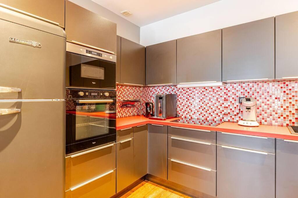 Bel Dans Le Centre Historique Avec Wi-fi Et Toutes Les Commodites Apartment